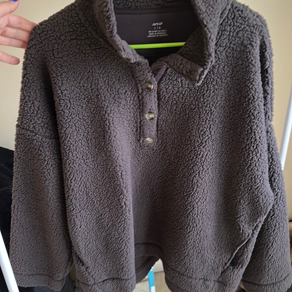 Aerie Sherpa